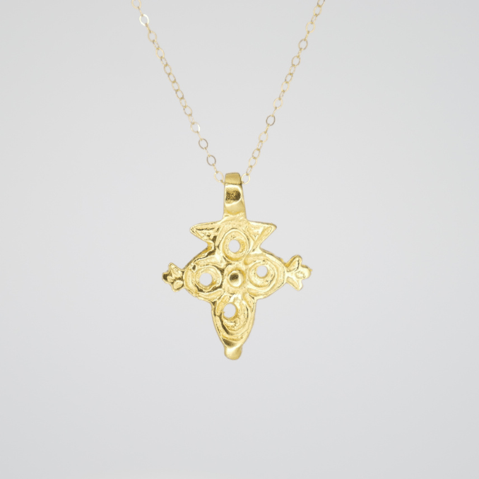 Collier femme pendentif talisman